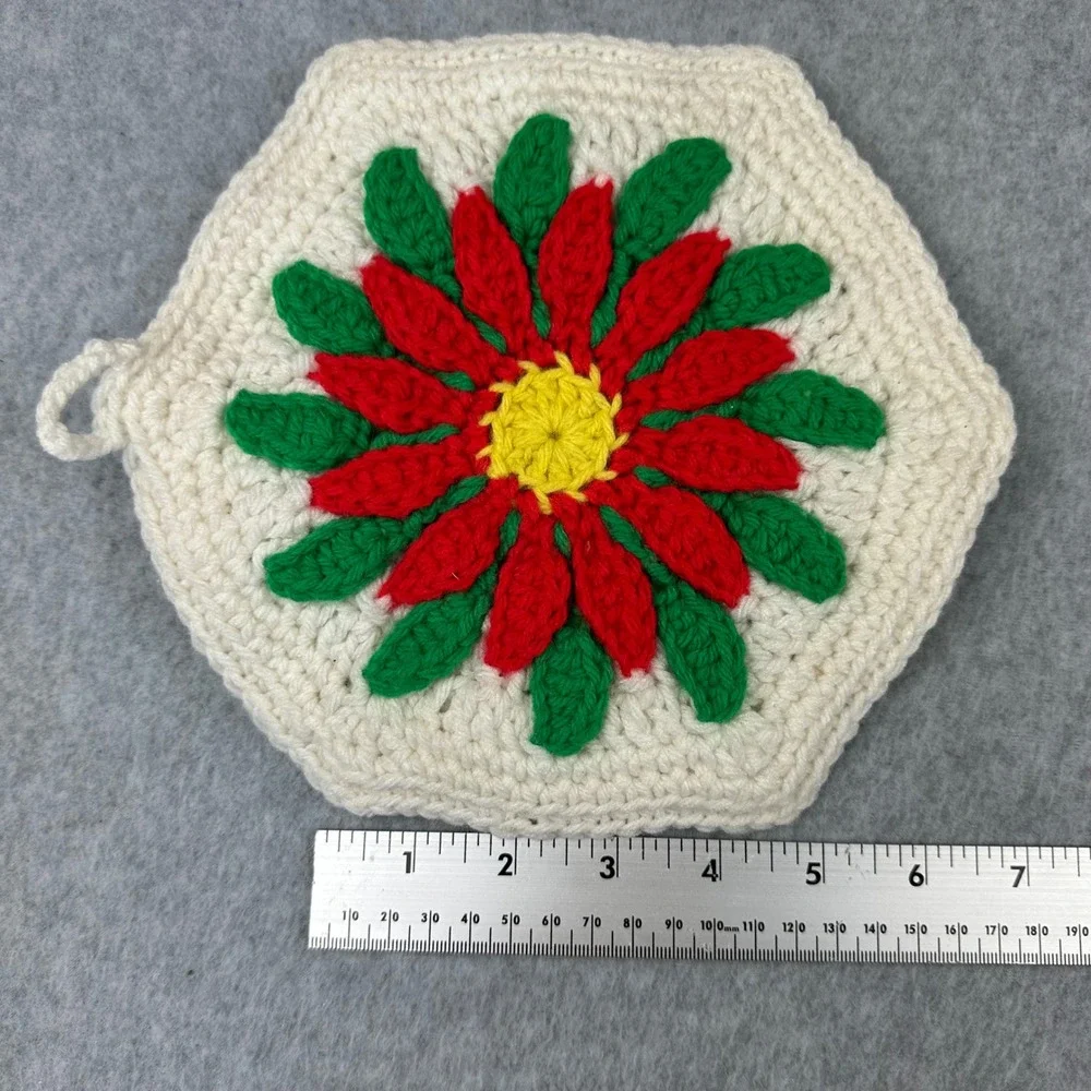 Vintage Handmade Crochet Poinsettia Potholder Hexagon Christmas Floral Cream Red